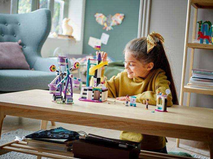 Immagine prodotto LEGO La Ruota panoramica e lo scivolo magici (41689, LEGO Friends)