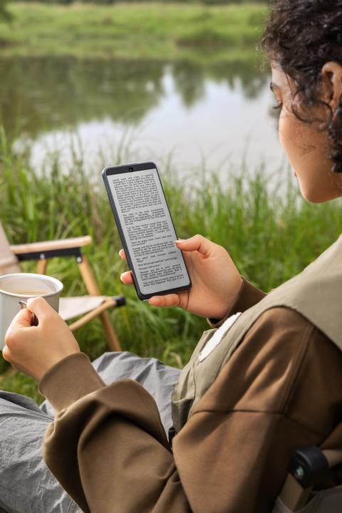 Image du produit TCL 50 Pro NxtPaper (512 Go, Gris lune, 6.80", SIM + eSIM, 108 Mpx, 5G)