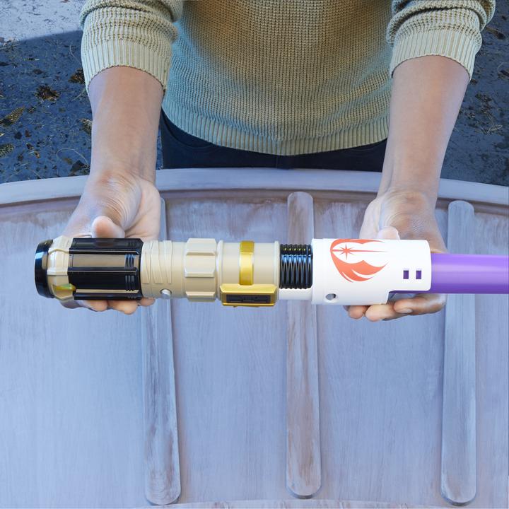 Actual product image Hasbro Lightsaber Forge Yoda Lightsaber