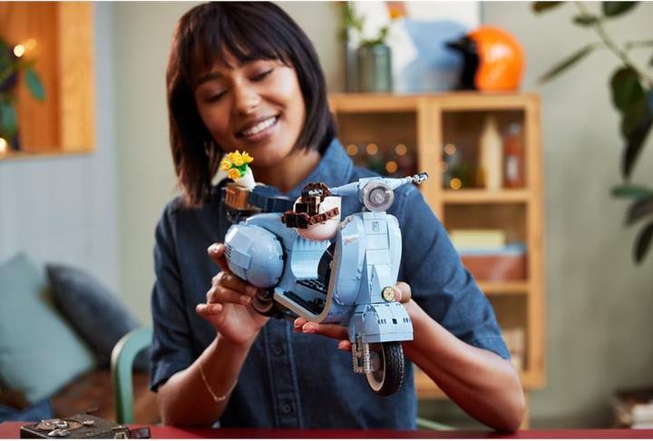 Produktbild LEGO Vespa 125 (10298, LEGO Icons, LEGO Seltene Sets)