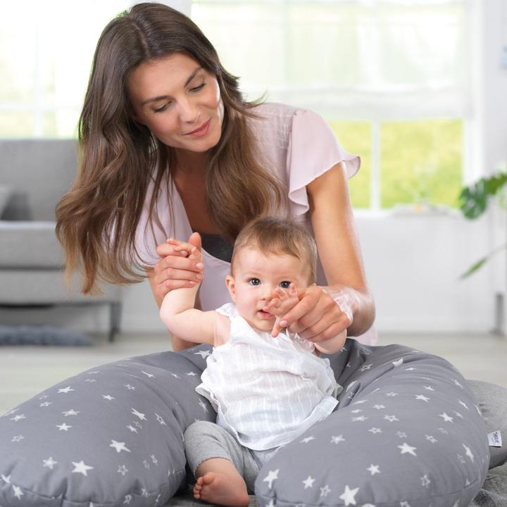 Actual product image Theraline Nursing Pillow "The Original" with Spelt Filling incl. Cover 190 cm (38 cm)