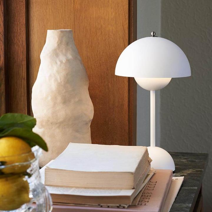 Image du produit &Tradition Flowerpot VP9 Lampe de table portable Blanc mat (270 lm)