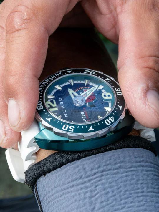 Actual product image Nubeo NB-6092-02 Sphyrnidae Limited (Diving watch)