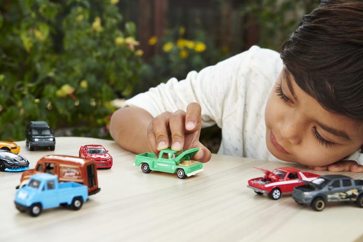 Image du produit Matchbox Voitures avec pièces mobiles Assortiment