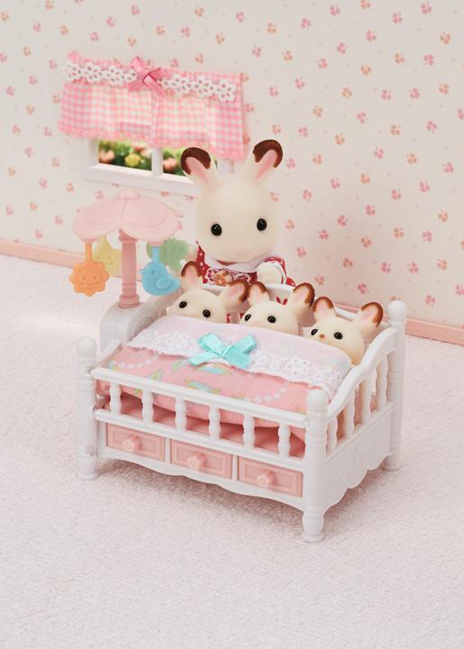 Image du produit Sylvanian Families Lit d'enfant avec mobile