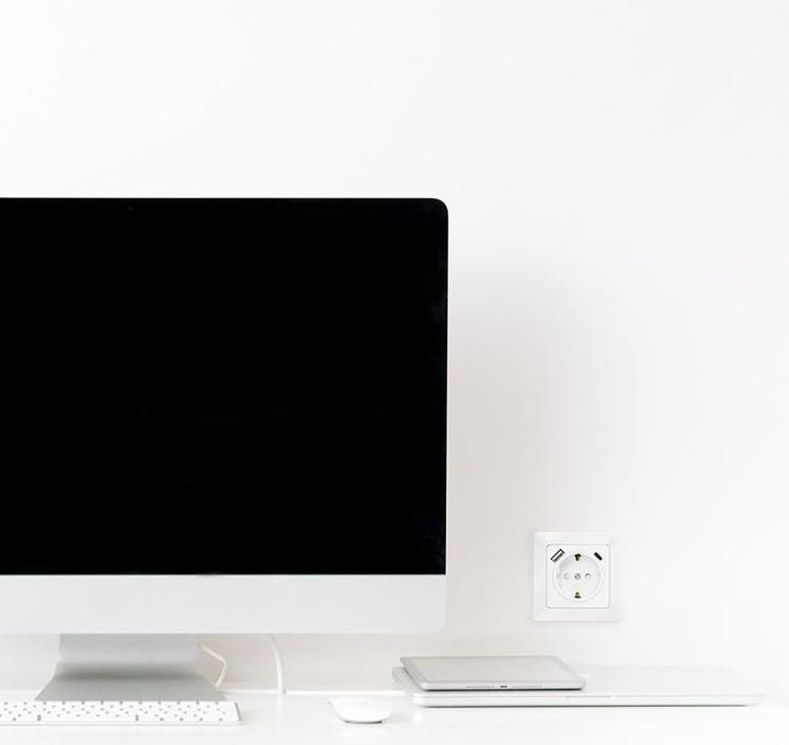 Produktbild LogiLink Unterputz-Steckdose, 1x CEE 7/3, 1x USB-A, 1x USB-C PD