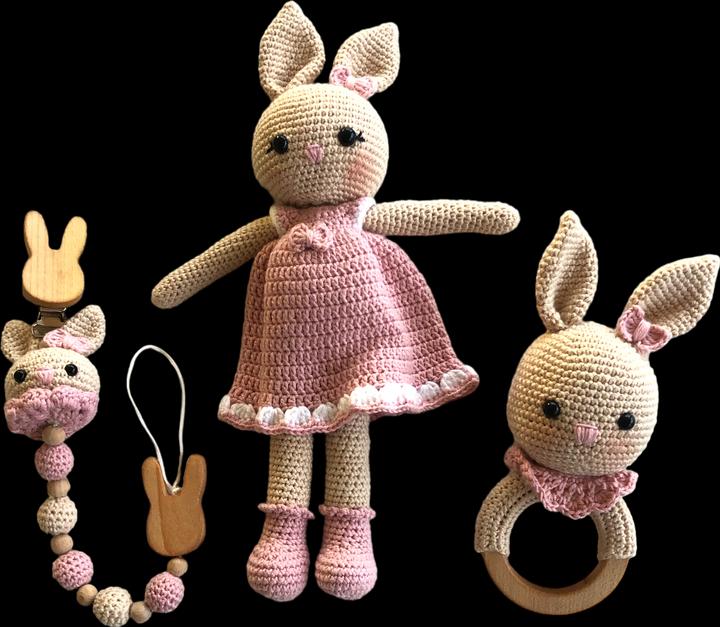 Produktbild MyFriends Häkeltier, Babyrassel & Nuggikette Hase (30 cm)