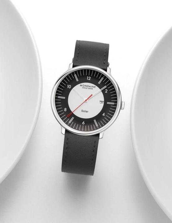 Produktbild Mondaine MLE.41920.LBV Herrenuhr Doppio Solar 41mm 5ATM