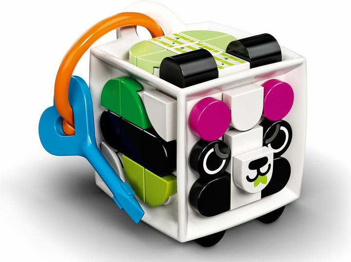 Actual product image LEGO Bag pendant panda (41930, LEGO Dots)