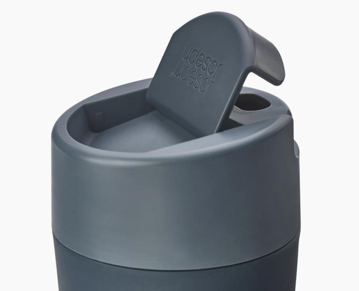 Immagine prodotto Joseph Joseph Tazza da viaggio Sipp con coperchio a cerniera - 454 ml 16 fl. oz - Blu (0.45 l)