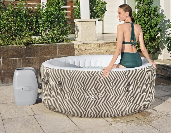 Actual product image Bestway Lay-Z-Spa Madrid (4 pers.)