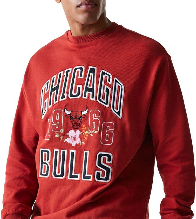 Immagine prodotto New Era Oversize NBA Pullover - FLORAL Chicago Bulls rot XXL (XXL)
