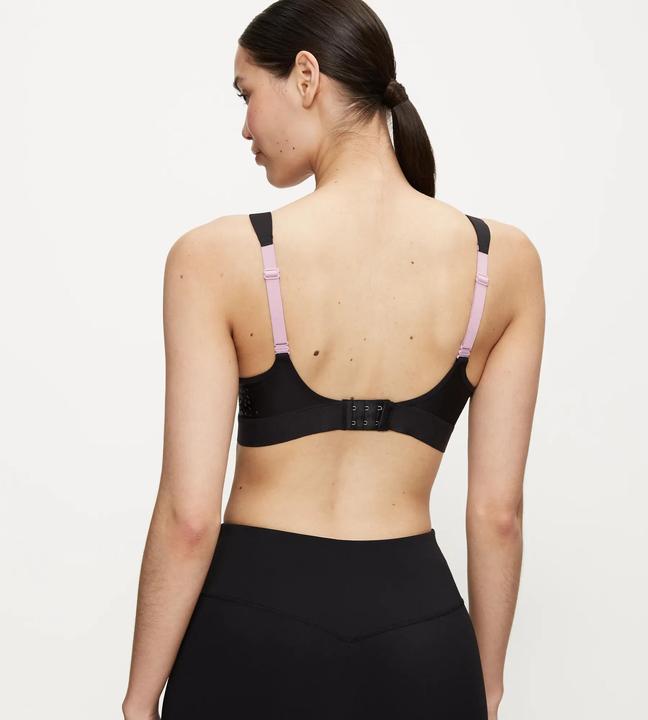 Actual product image Triumph Sports bra "Triaction Hybrid (85 E)