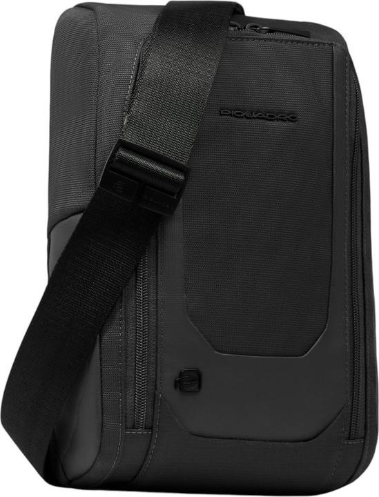 Immagine prodotto Piquadro Umhängetasche aus recyceltem Stoff und Leder