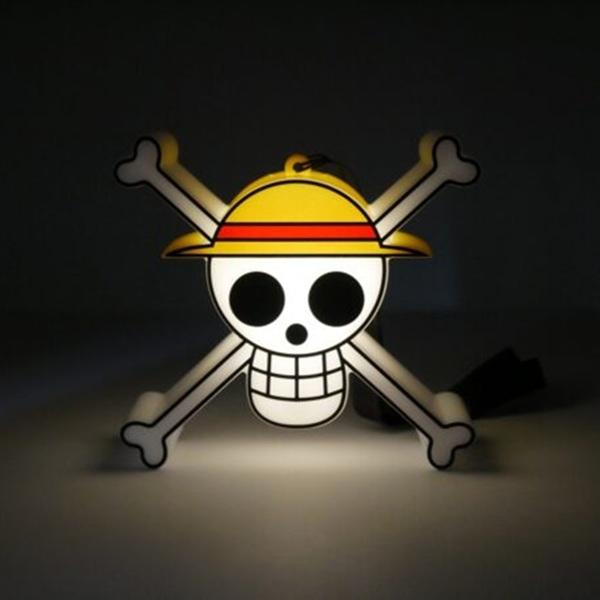 Actual product image Teknofun One Piece - Figurine lumineuse crâne avec dragonne
