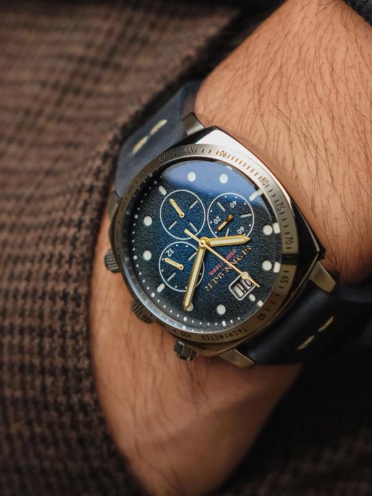 Actual product image Spinnaker SP-5068-03 Hull Chronograph 42mm 10ATM (Chronograph, 42 mm)