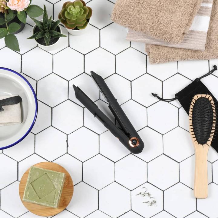 Actual product image Livoo Mini cordless hair straightener (Straightening iron)