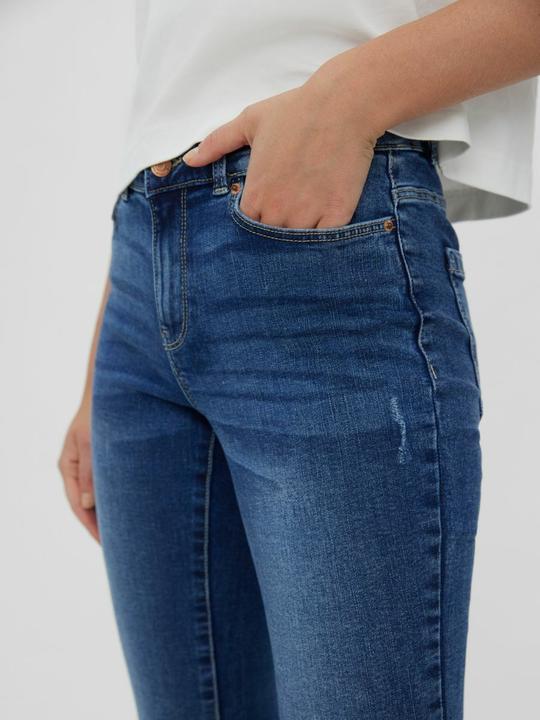Actual product image Vero Moda VMSEVEN Slim Fit Mid Rise Jeans (XS)