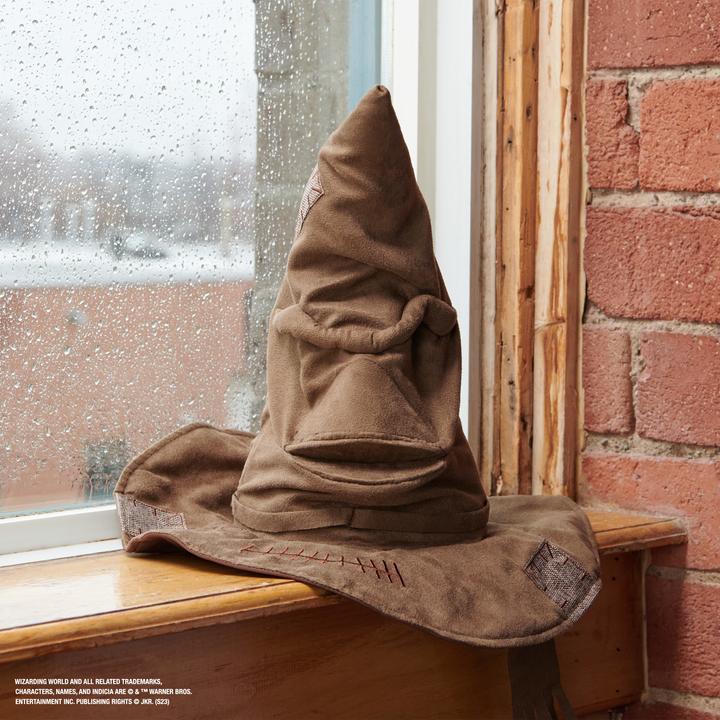 Immagine prodotto Spin Master Wizarding World Harry Potter, Cappello Parlante con 15 frasi per gioco creativo di Harry Potter, gio