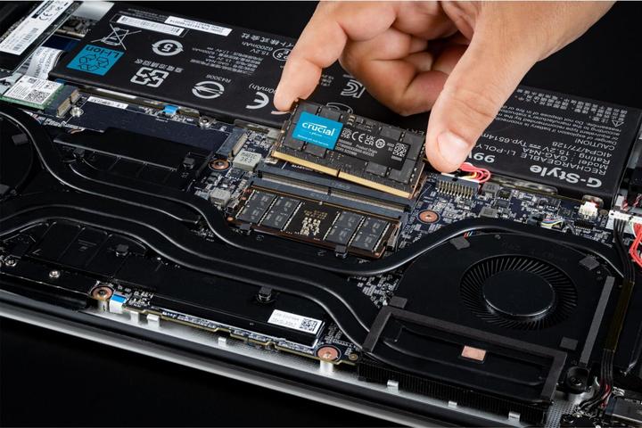 Actual product image Crucial SORAM D5 5600 64GB CL46 (1 x 64GB, 5600 MHz, DDR5 RAM, SO-DIMM)