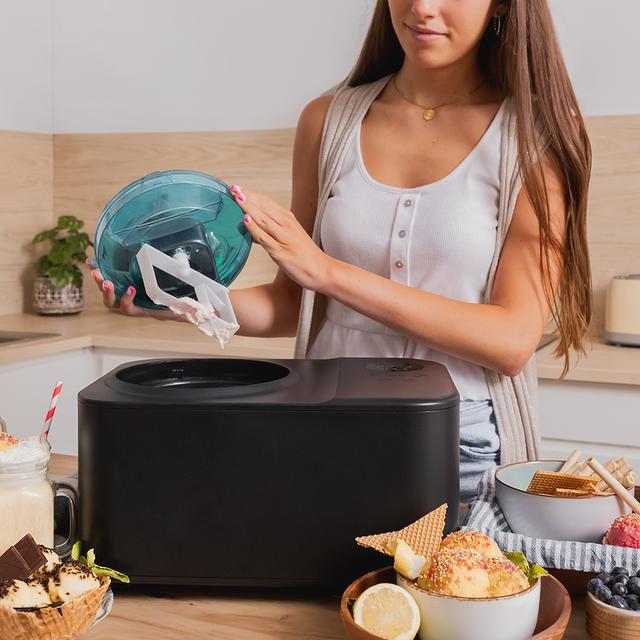 Actual product image Cecotec Touch Gelacy 1200 ice cream maker with