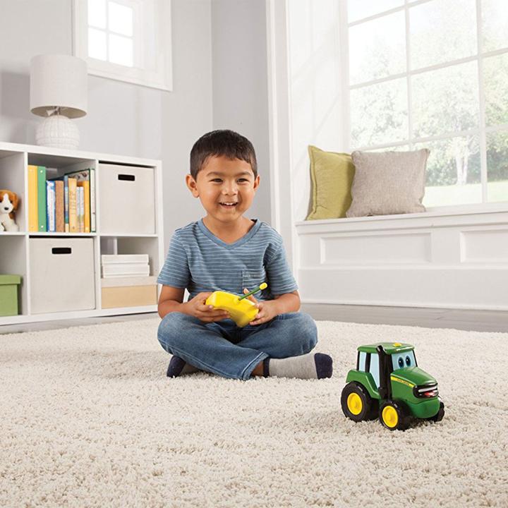 Produktbild Tomy RC JohnyTractor