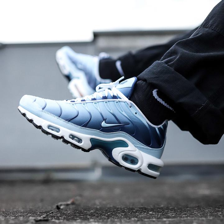 Produktbild Nike Air Max Plus (38)