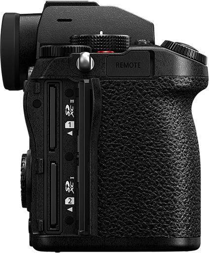 Produktbild Panasonic Lumix S5 (20 - 60 mm, 24.20 Mpx, Vollformat)