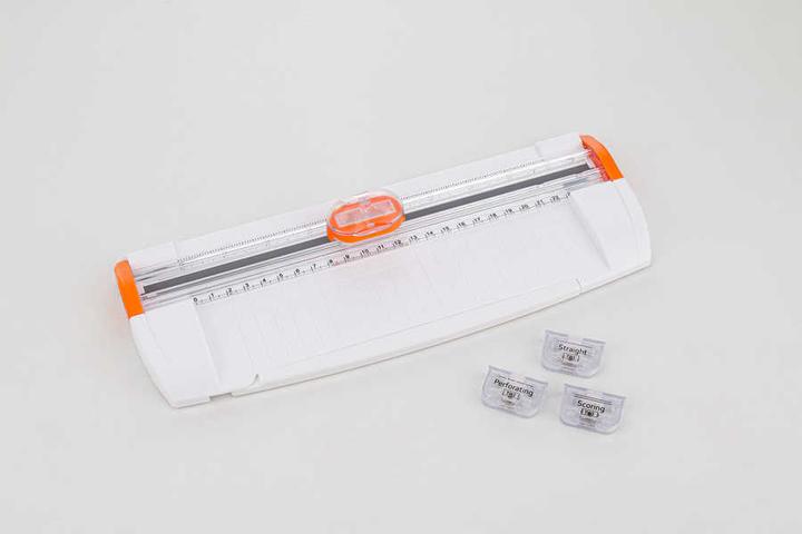 Produktbild Peach Rollschneider A4 3in1 3Schnittarten PC200-10 weiss (5 Blätter, A4)