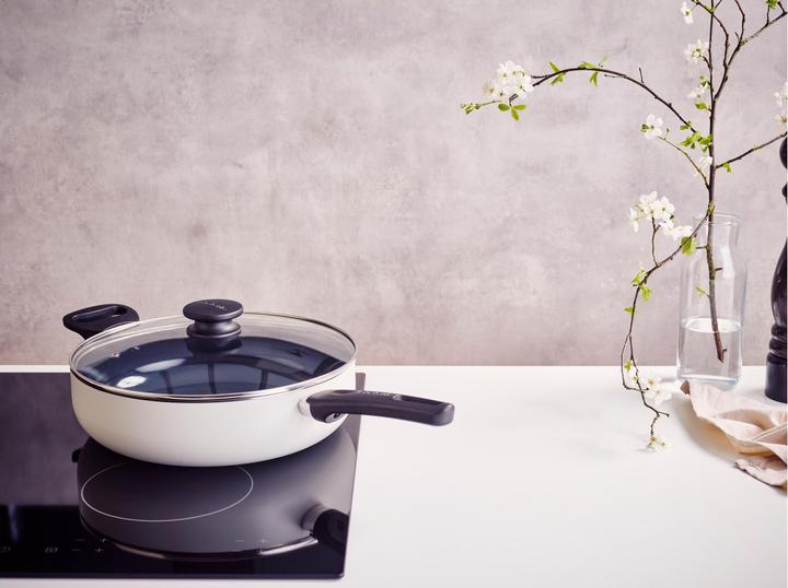 Produktbild Brabantia Bräter Indu+ 28 cm (28 cm, Bräter + Schmortopf, Aluminium)