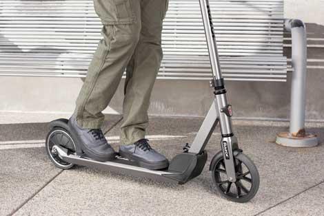 Actual product image Razor E Prime (24 km/h, 12 km, 200 W)