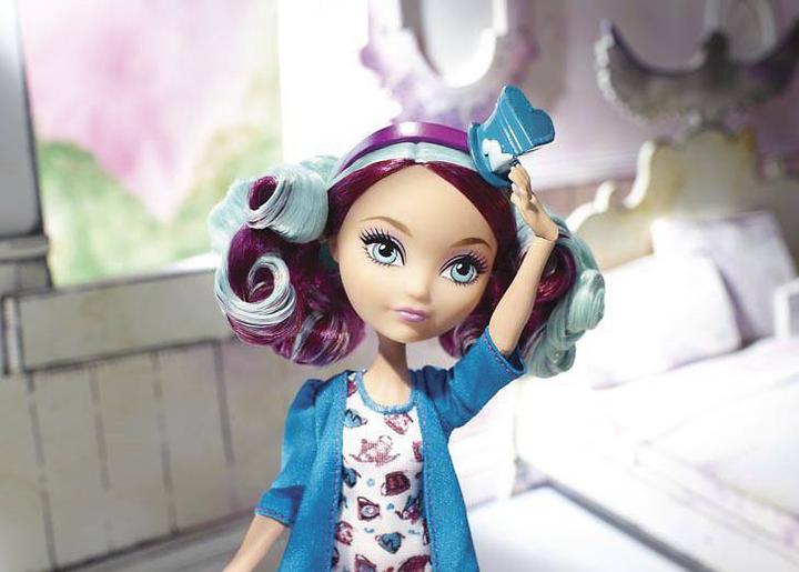Produktbild Mattel Ever After High Herzenstag Apple White
