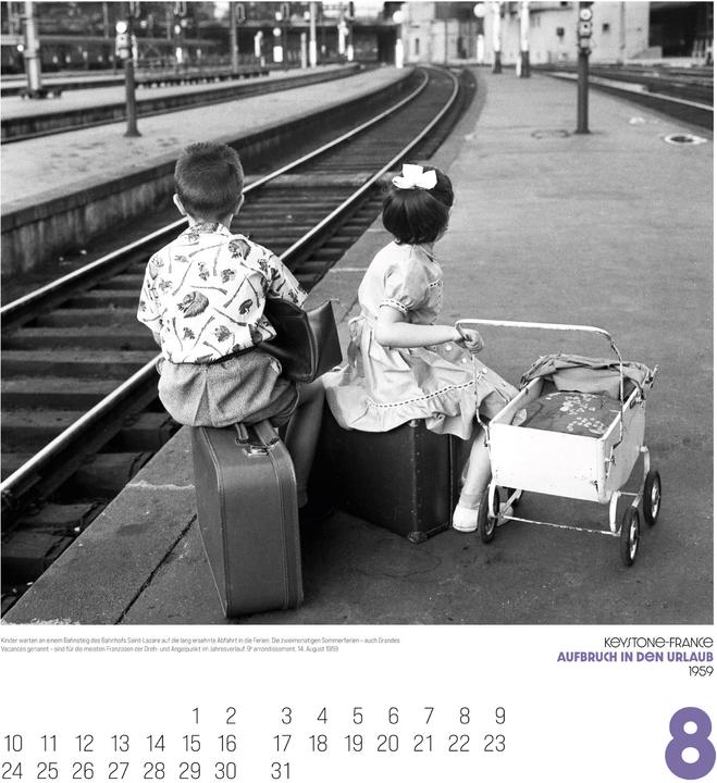 Actual product image Paris, mon amour Kalender 2026 (48 x 54 cm, Hardcover, German)
