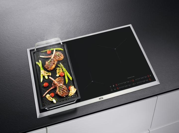 Produktbild AEG IAS8442SXB Autarkes Kochfeld / Induktion / Serie 7000 mit SenseBoil® / Hob²Hood / Slider-Bedien