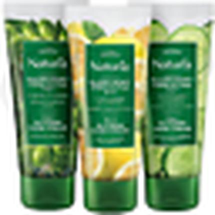 Immagine prodotto Joanna Crema mani 3 in 1 alla glicerina con olio d'oliva ed estratto di cetriolo e limone 100g