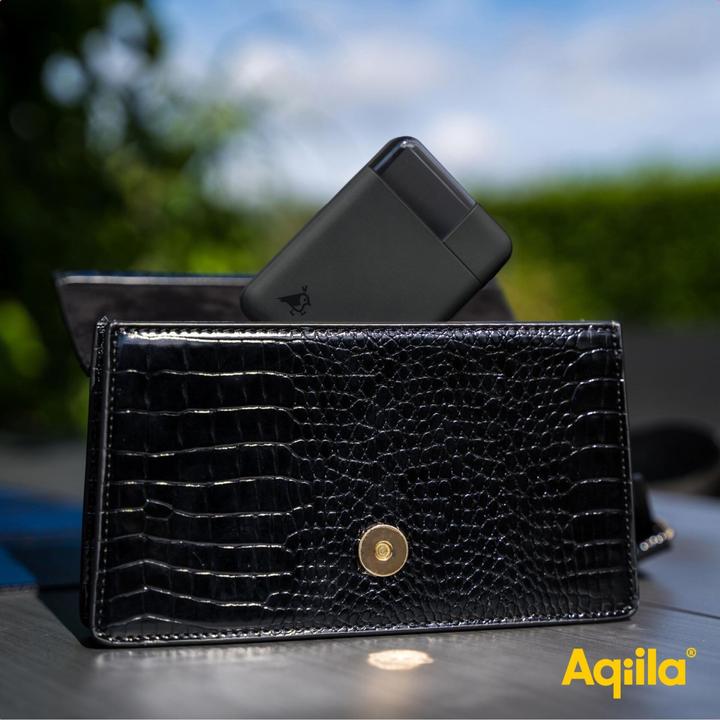 Immagine prodotto Aqiila Powerbird B5B - Powerbank 5000 mAh, 12W - Nero (5000 mAh, 12 W, 37 Wh)