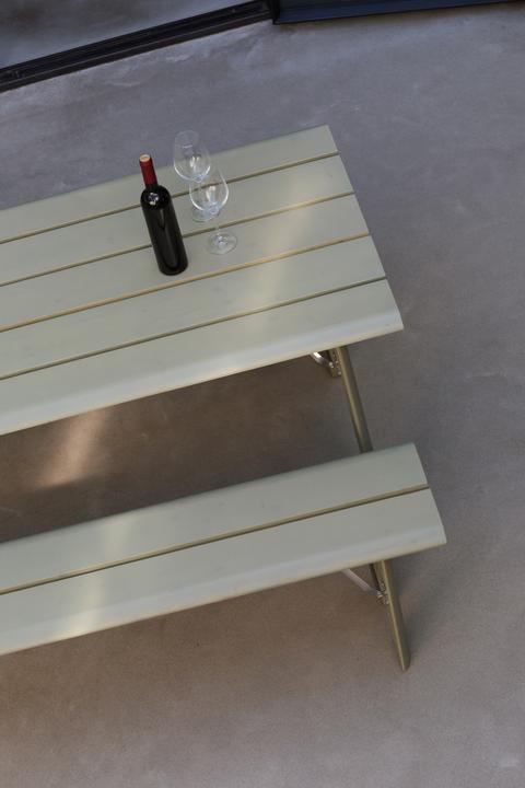 Actual product image Zuiver Outdoor Table Avenue Desert Sage (79 cm)