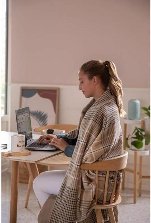 Actual product image Imetec Adapto Élégance Heated Plaid 180x140 cm (180 x 140 cm)