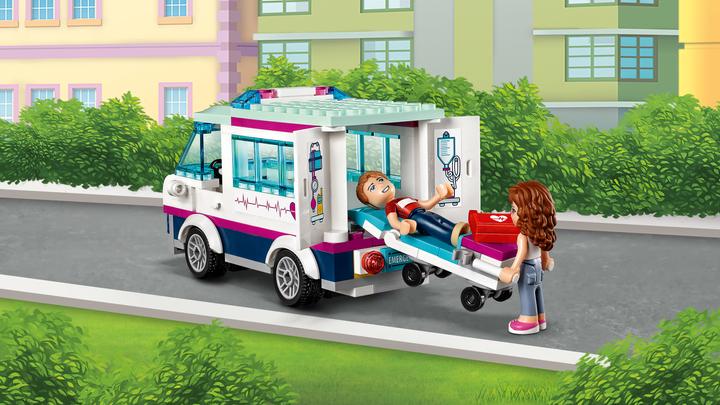 Actual product image LEGO Heartlake Hospital (41318, LEGO Friends)