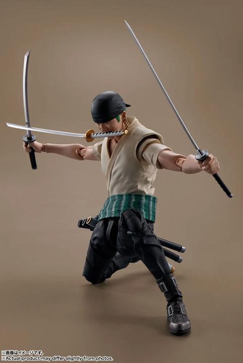 Immagine prodotto Tamashii Nation One Piece S.H. Figuarts Action Figure Roronoa Zoro (Netflix) 14 cm