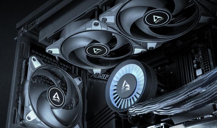 Actual product image Arctic P12 Max (120 mm, 5 x)