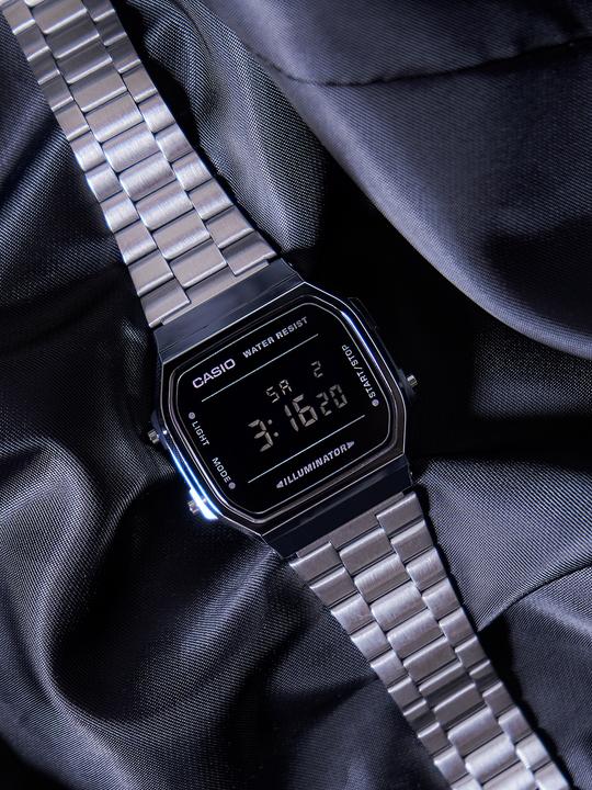 Actual product image Casio A168WEM-1EF (Digital watch, 36.30 mm)