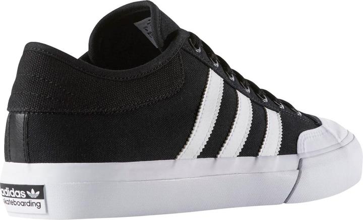 Produktbild adidas Matchcourt (45 1/3)