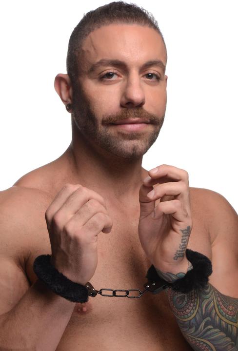 Image du produit Master Series Cuffed in Fur Furry Handcuffs (en fourrure)