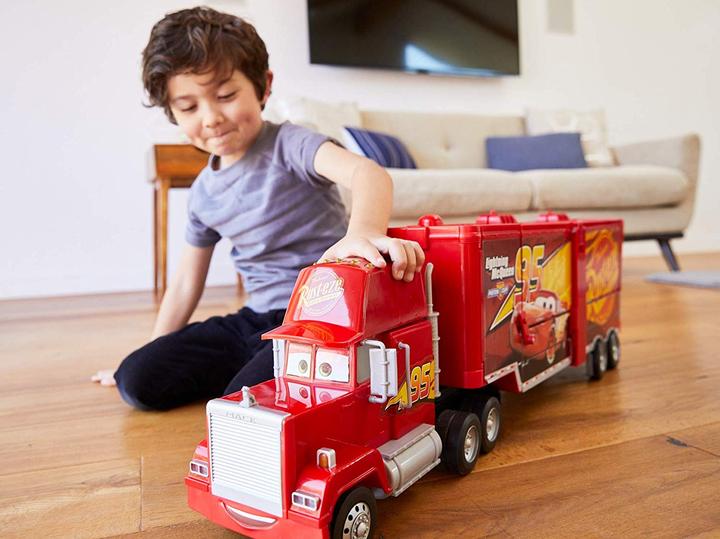 Produktbild Mattel Cars Macks Mega-Rennwelt