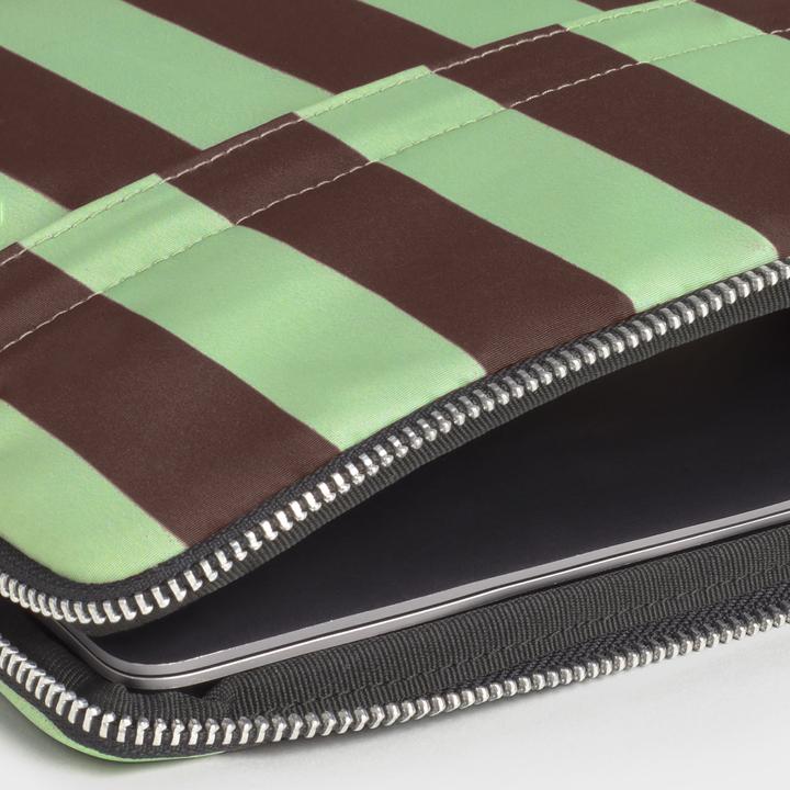 Actual product image Wouf Downtown Laptophülle 35 cm (13.39")