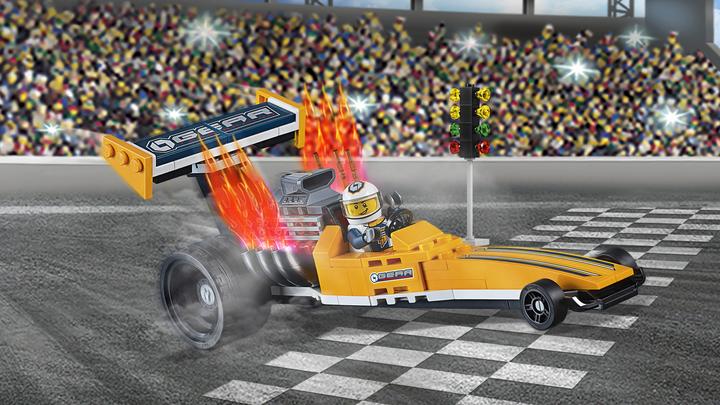 Actual product image LEGO City Dragster Transporter (60151, LEGO City)