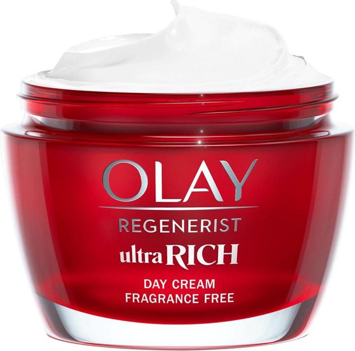 Image du produit Olay Regenerist Ultra Rich Day Cream Texture non grasse avec des peptides de vitamine B3 et du beurre de