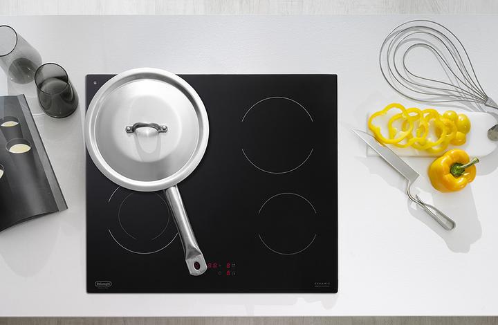 Actual product image De'Longhi De?Longhi PVC 61 N Black Built-in hob 60 cm Ceramic 4 burner(s)