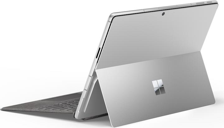 Actual product image Microsoft Surface Pro Keyboard with pen storage (DE)